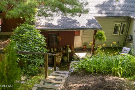 448 Chestnut Hill Road Cambridge NY 12816