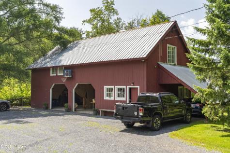 448 Chestnut Hill Road Cambridge NY 12816