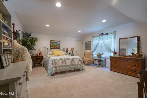 448 Chestnut Hill Road Cambridge NY 12816