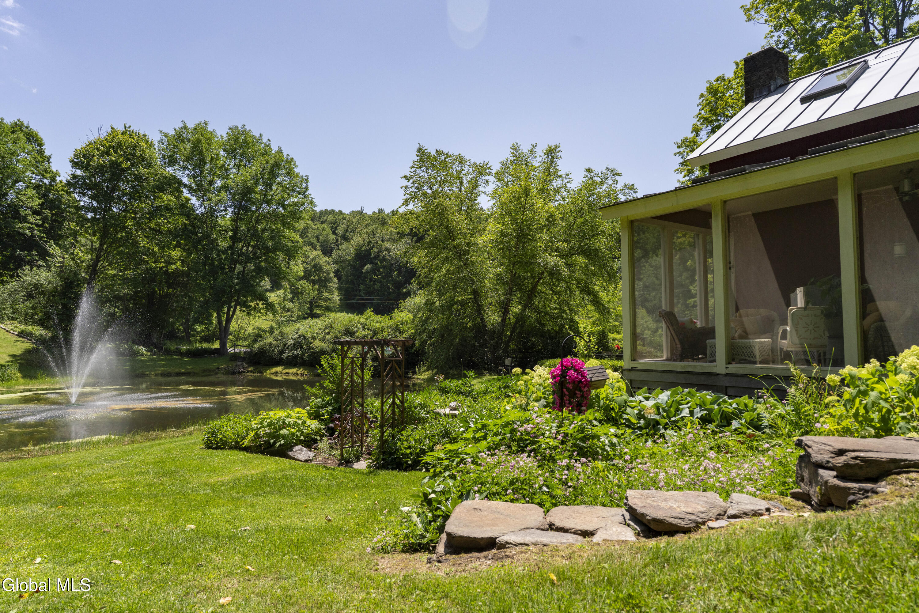 448 Chestnut Hill Road Cambridge NY 12816