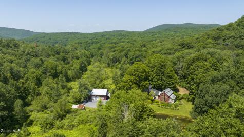 448 Chestnut Hill Road Cambridge NY 12816