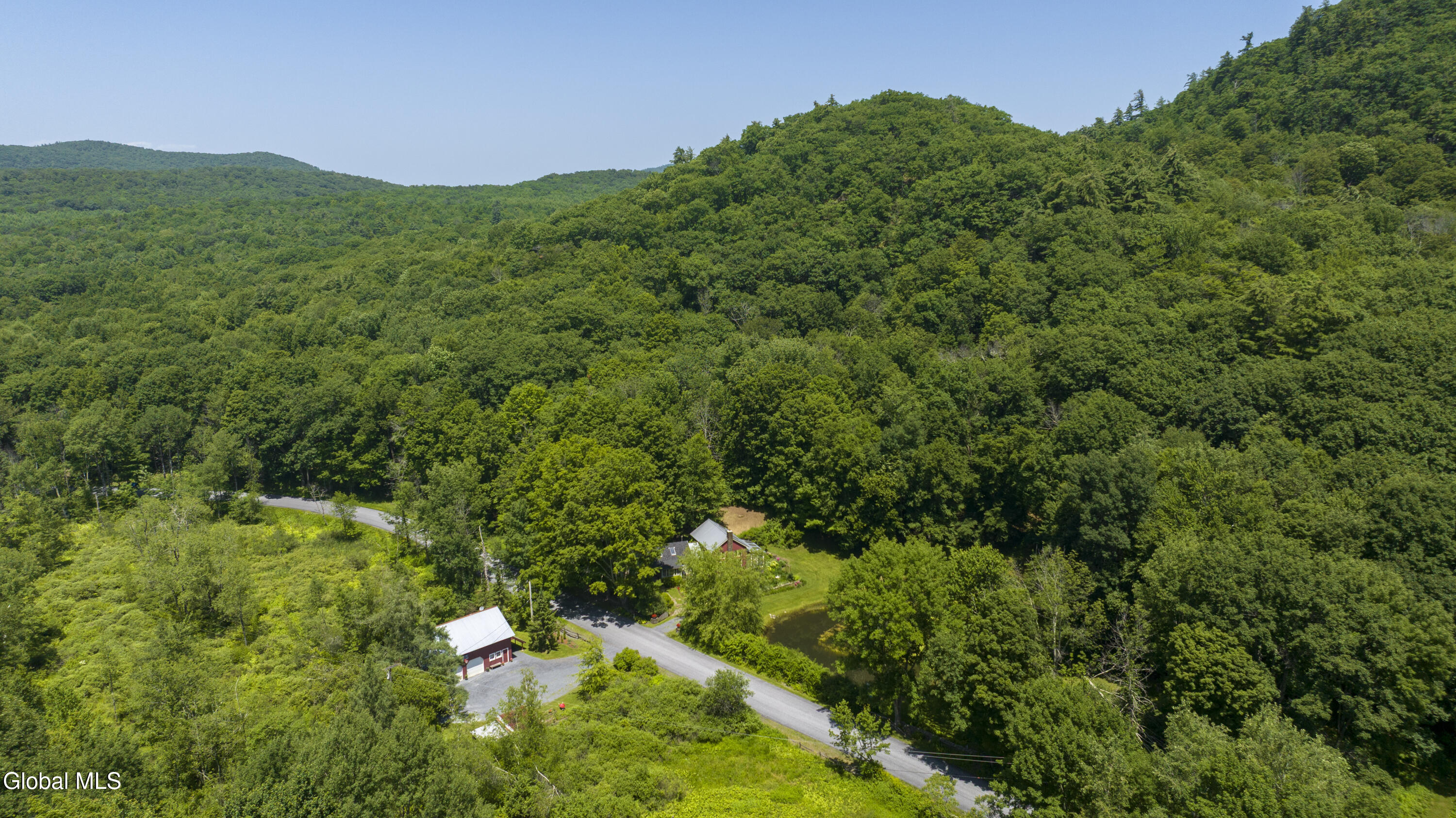 448 Chestnut Hill Road Cambridge NY 12816