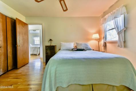 4 Cedar Court Schenectady NY 12309
