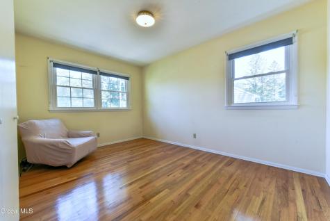 4 Cedar Court Schenectady NY 12309