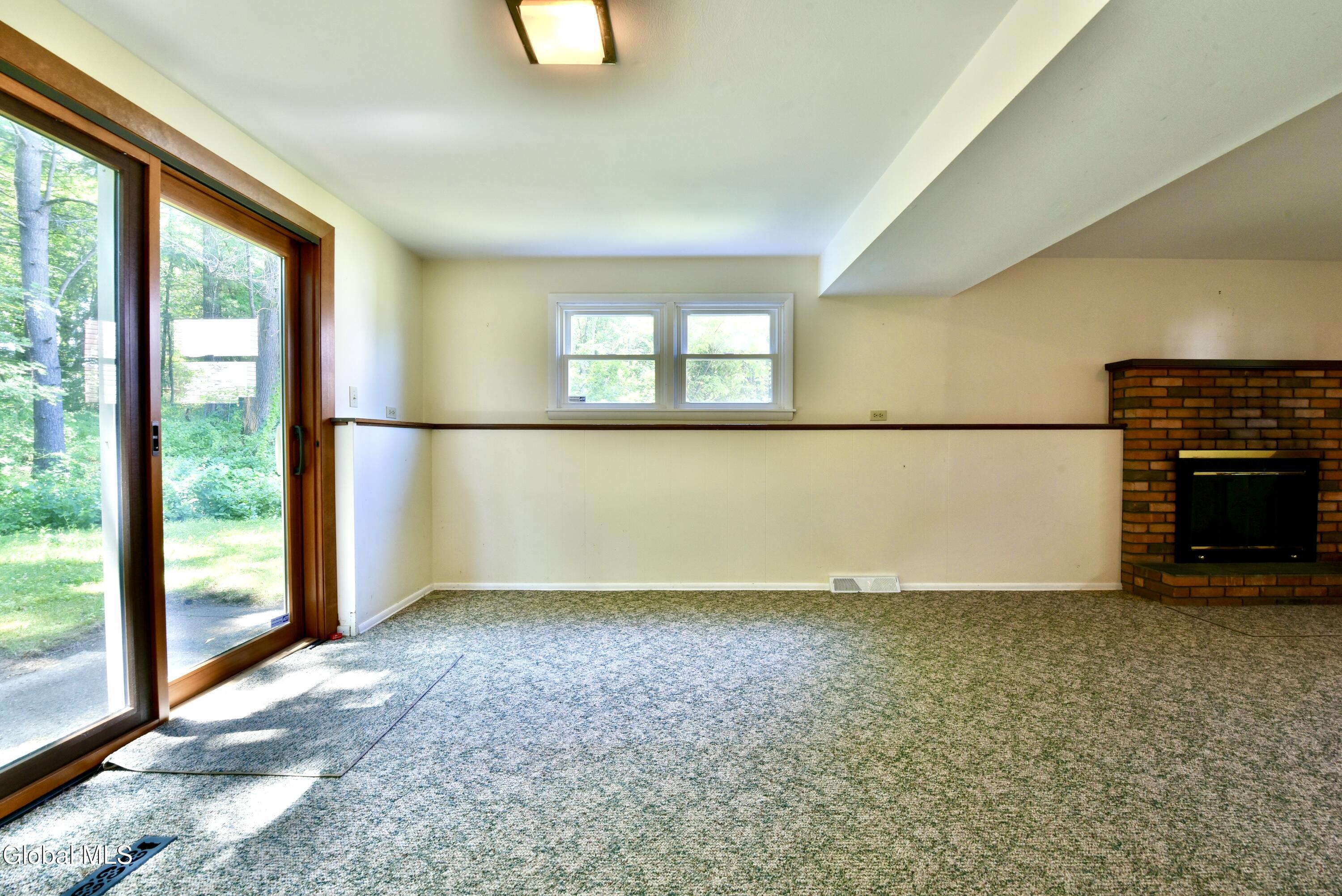 4 Cedar Court Schenectady NY 12309