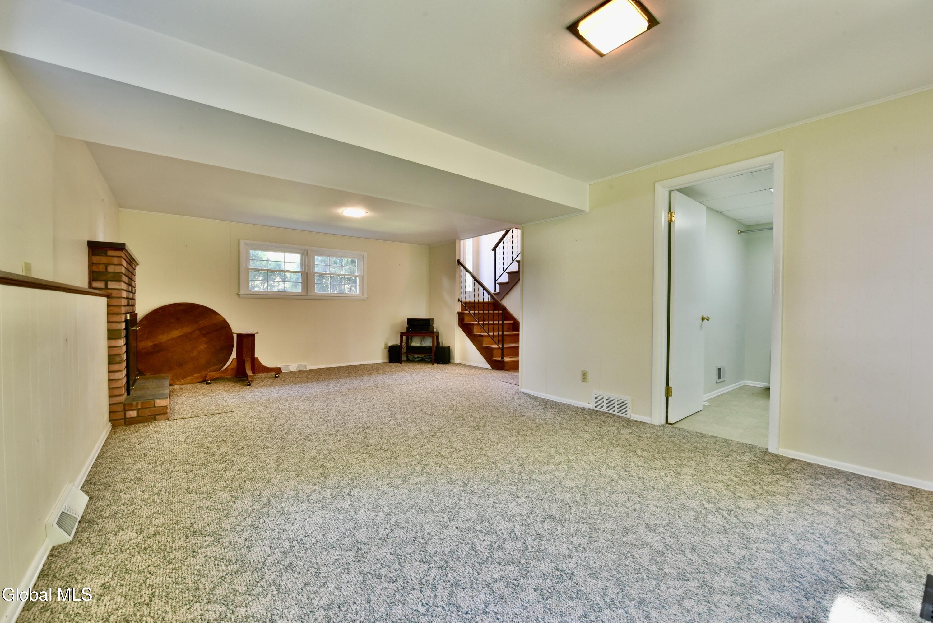 4 Cedar Court Schenectady NY 12309
