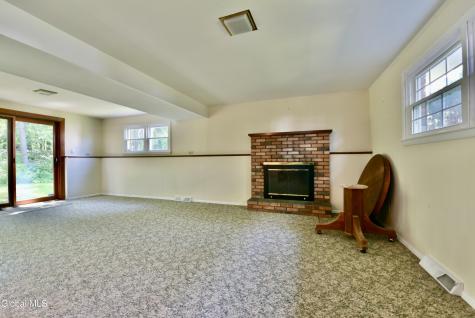 4 Cedar Court Schenectady NY 12309