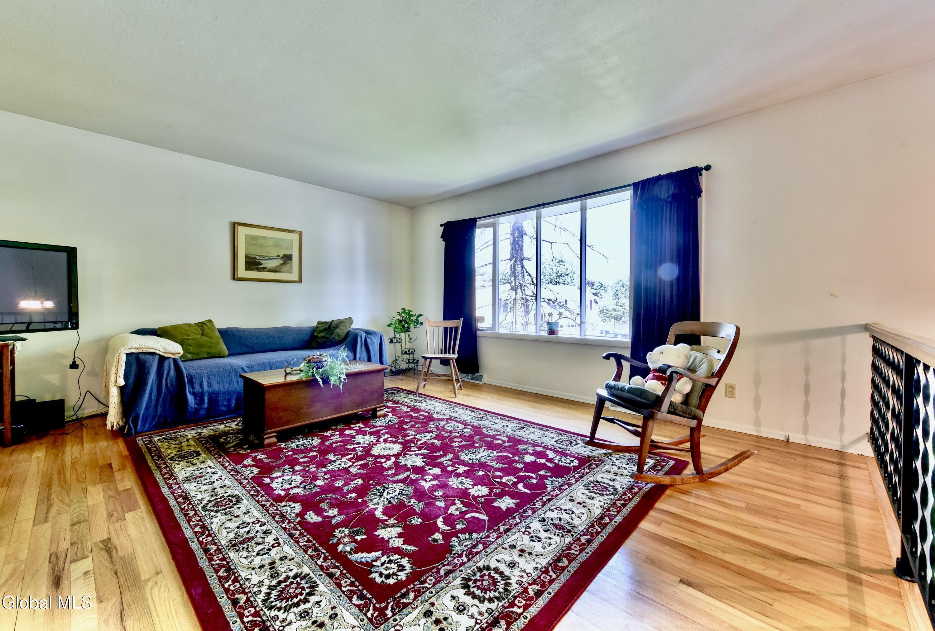4 Cedar Court Schenectady NY 12309