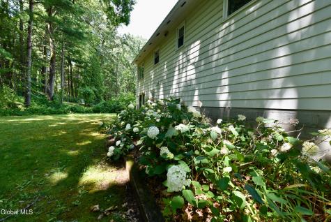4 Cedar Court Schenectady NY 12309