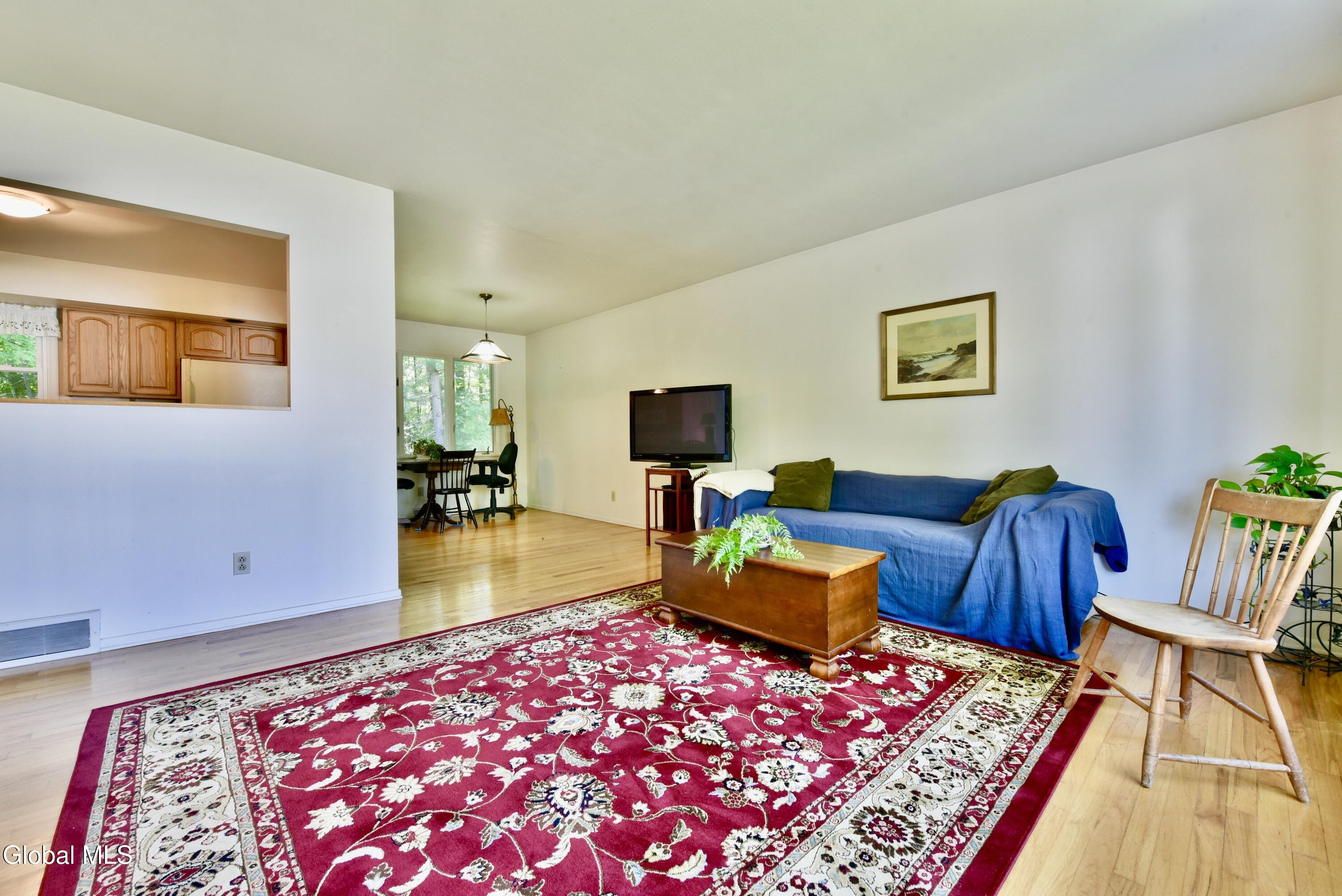 4 Cedar Court Schenectady NY 12309