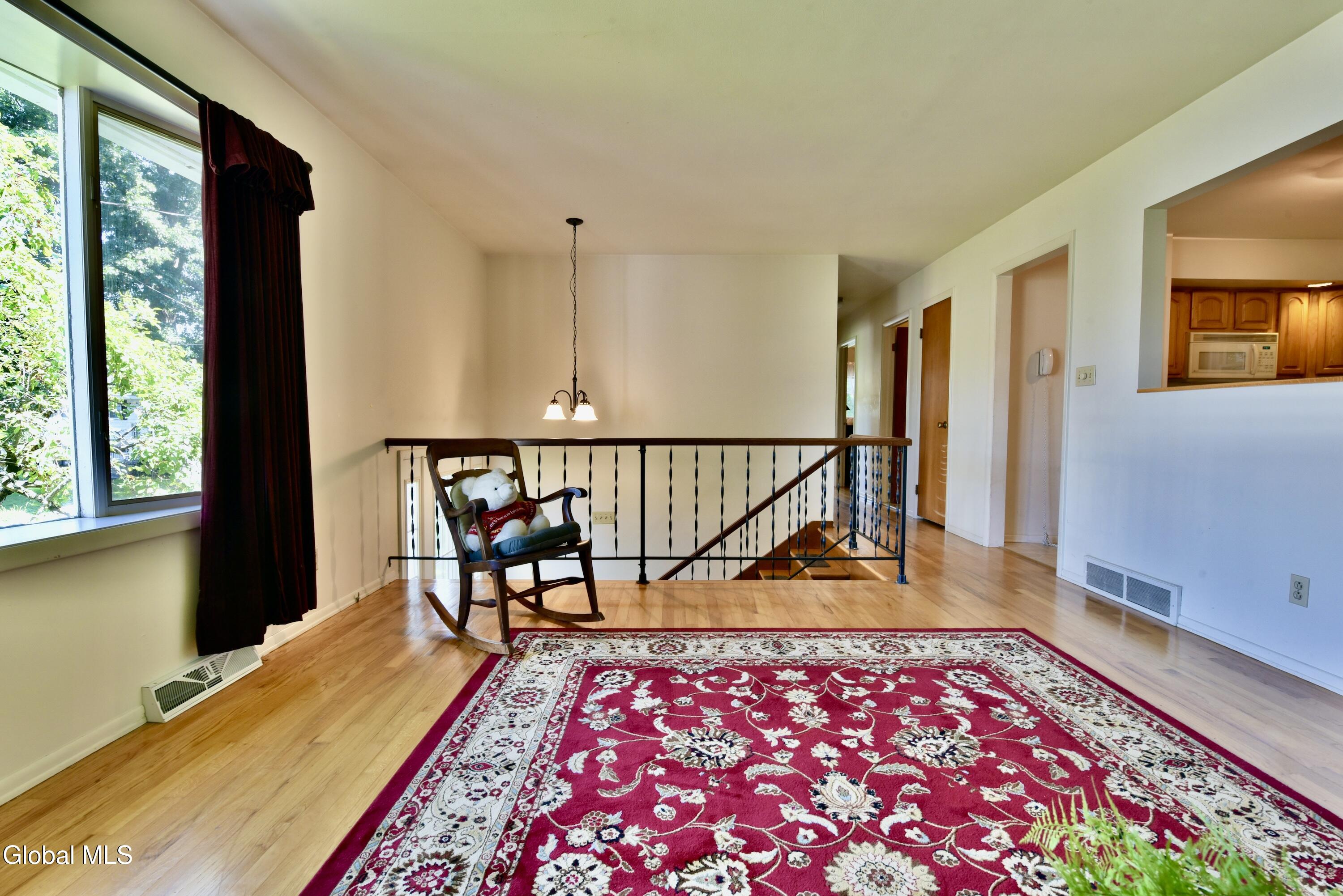 4 Cedar Court Schenectady NY 12309