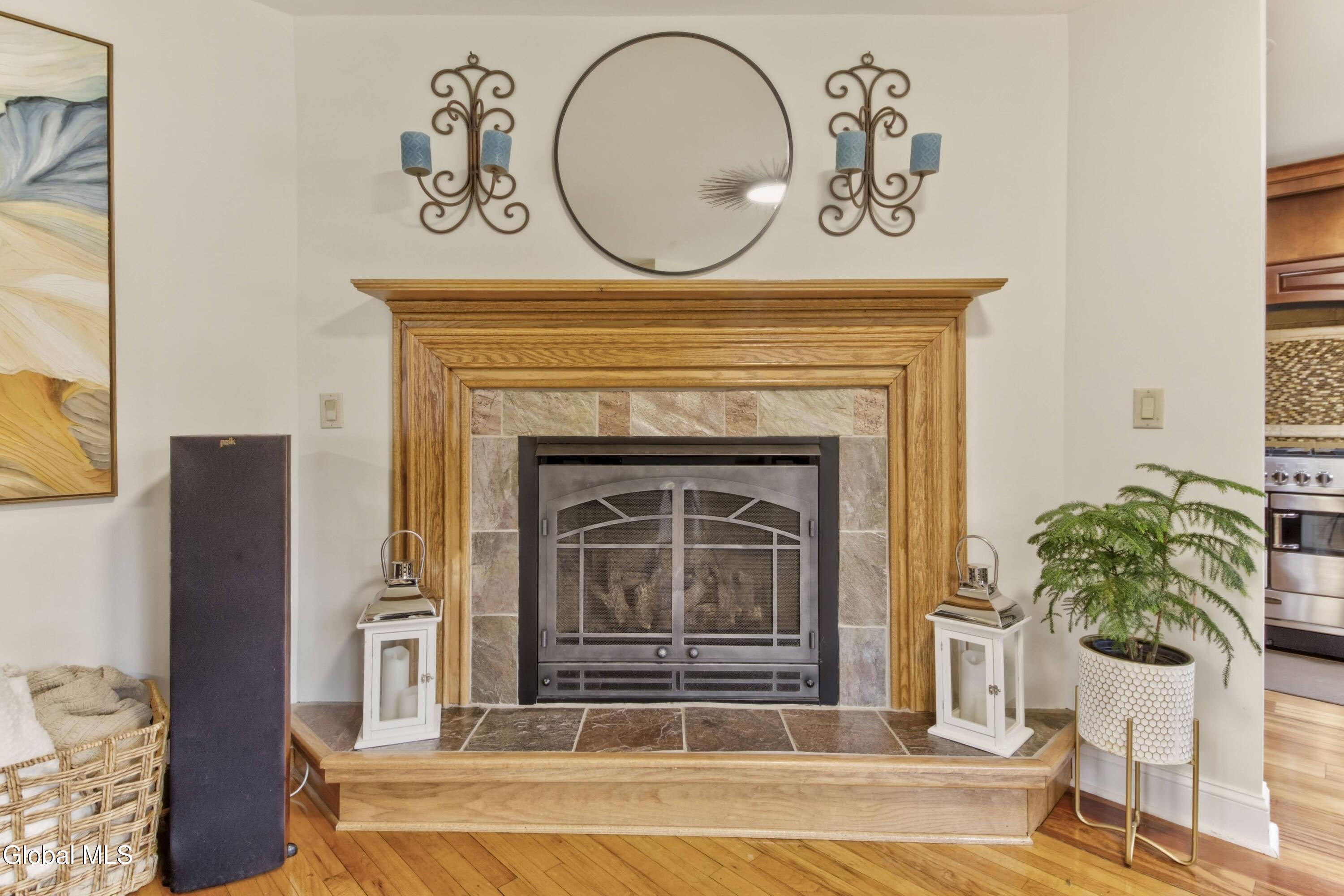 35 Halcyon Street Scotia NY 12302
