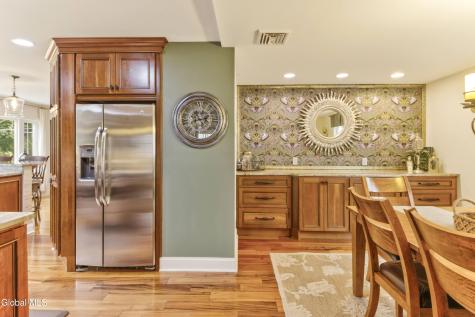 35 Halcyon Street Scotia NY 12302
