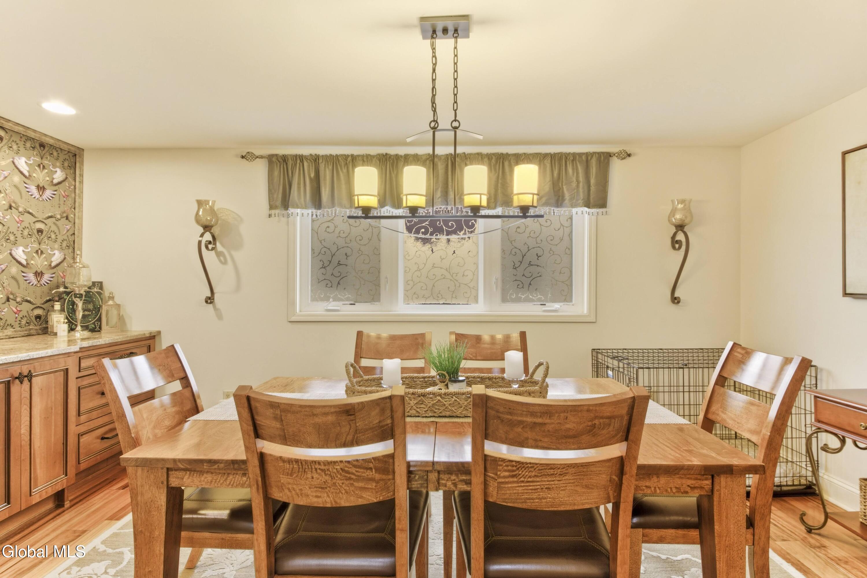 35 Halcyon Street Scotia NY 12302