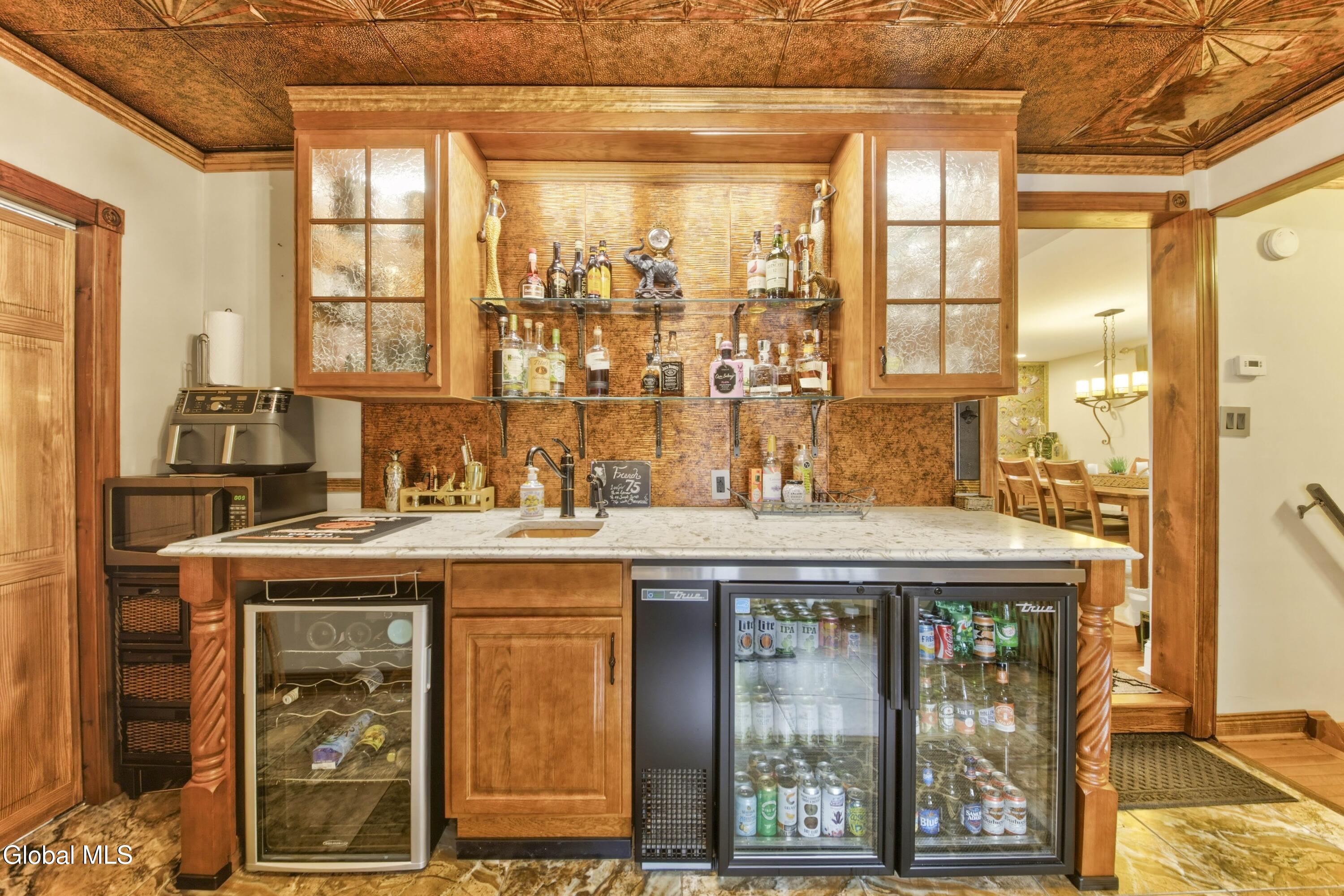 35 Halcyon Street Scotia NY 12302