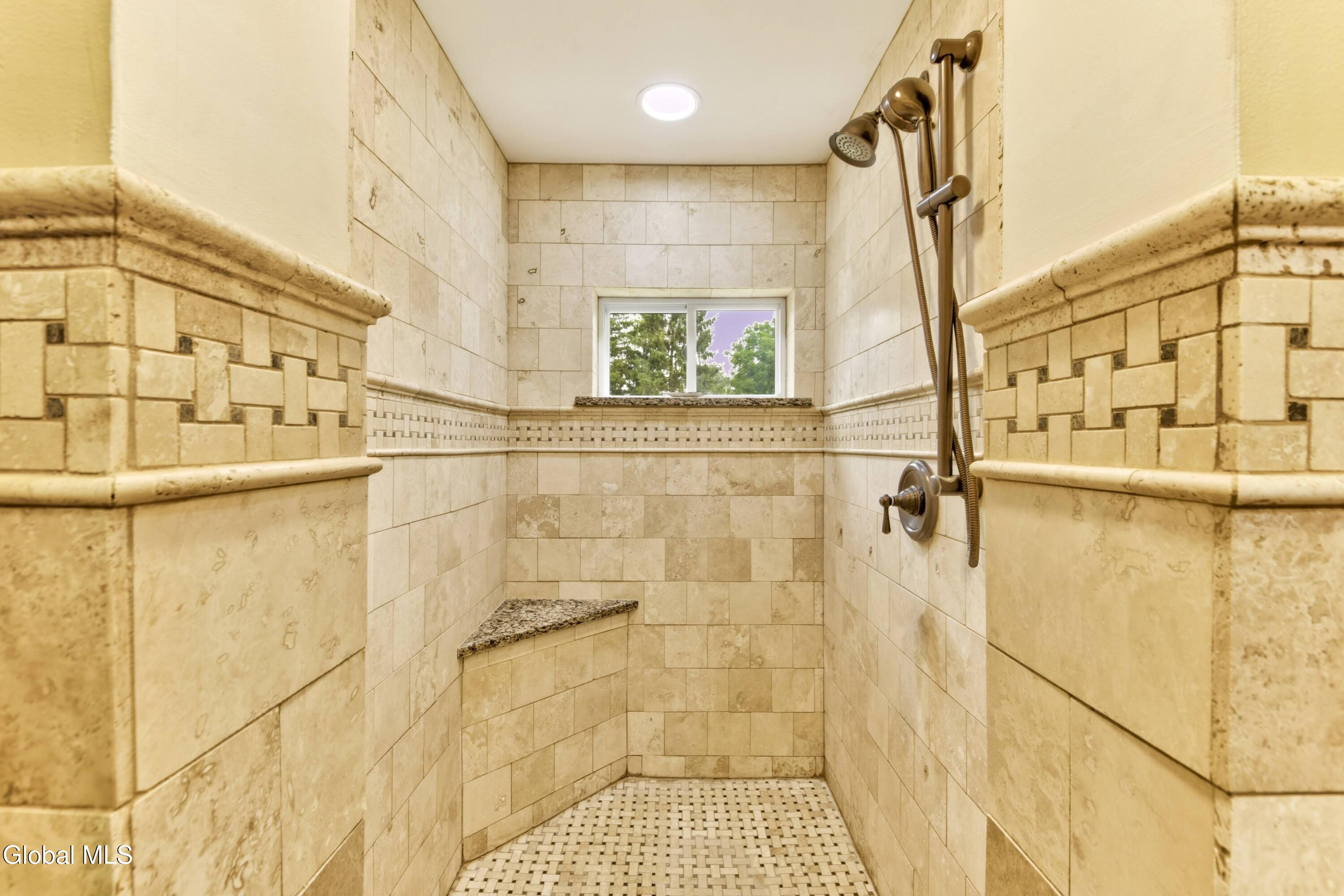 35 Halcyon Street Scotia NY 12302