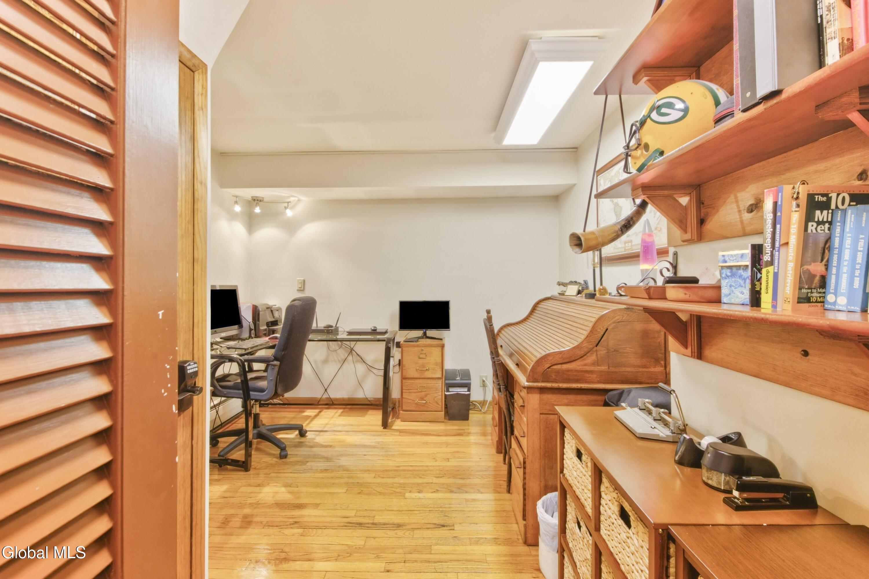 35 Halcyon Street Scotia NY 12302