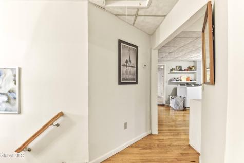35 Halcyon Street Scotia NY 12302