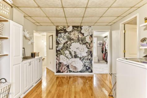 35 Halcyon Street Scotia NY 12302