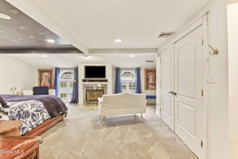 35 Halcyon Street Scotia NY 12302