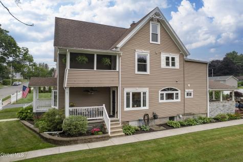 35 Halcyon Street Scotia NY 12302