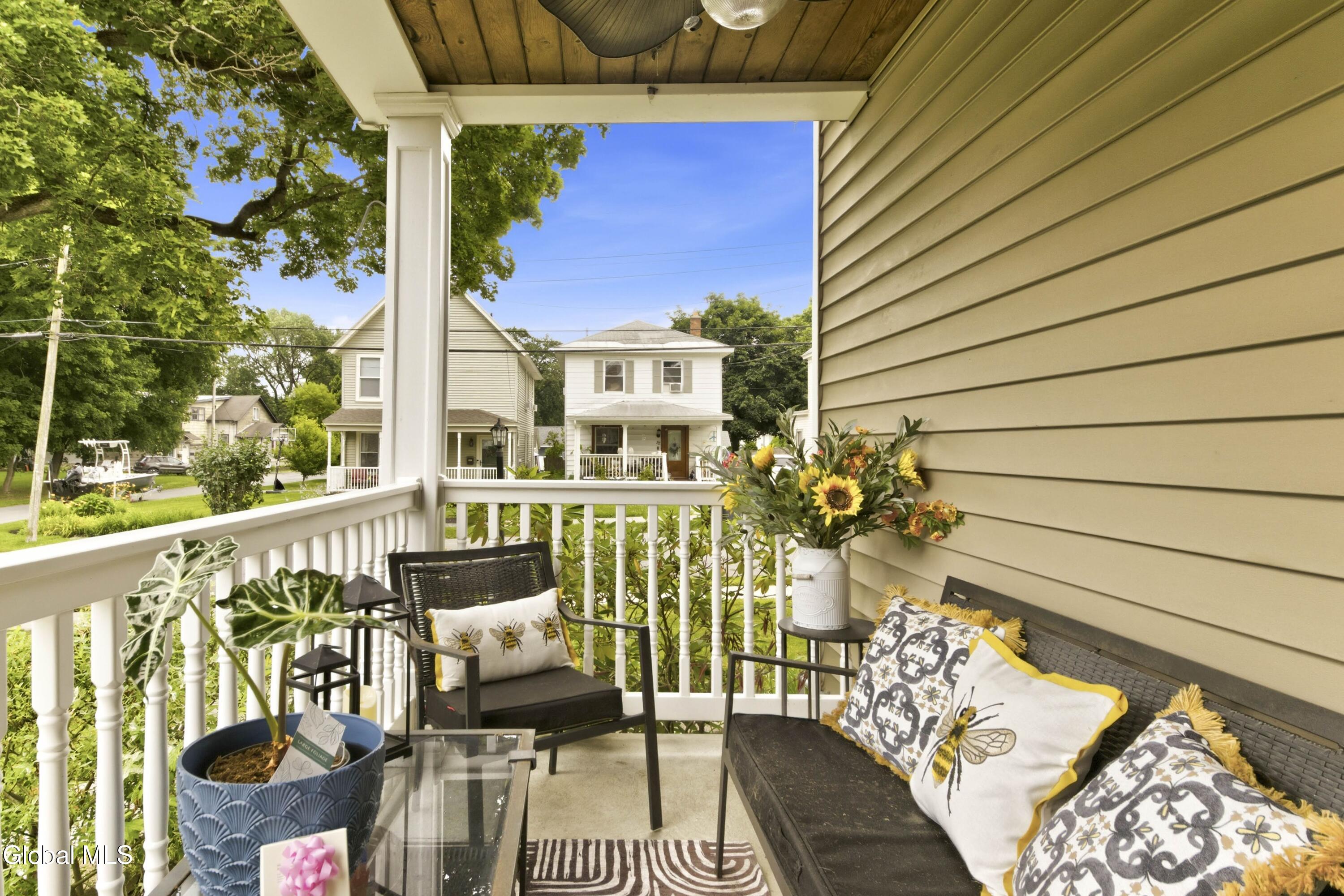 35 Halcyon Street Scotia NY 12302