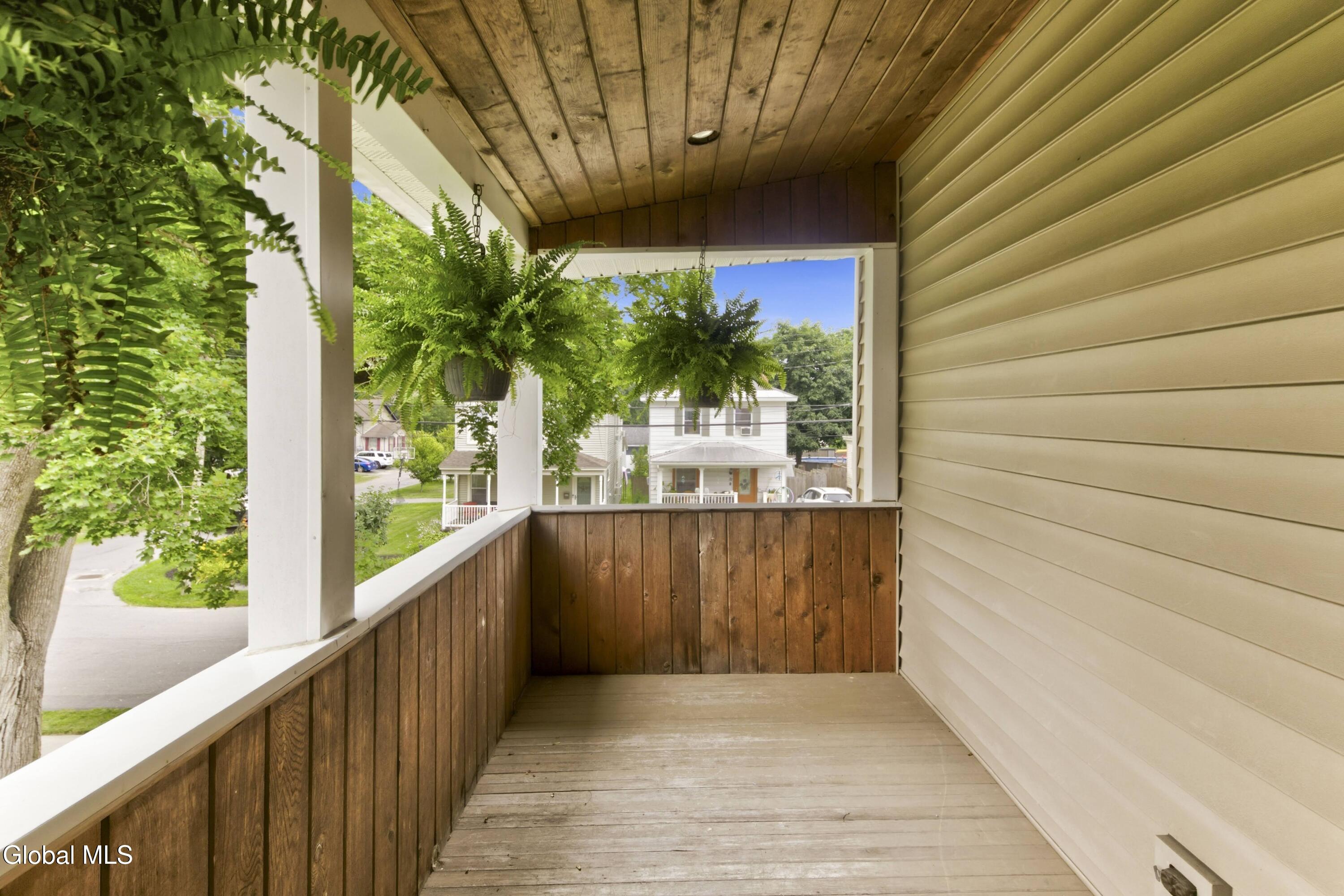 35 Halcyon Street Scotia NY 12302