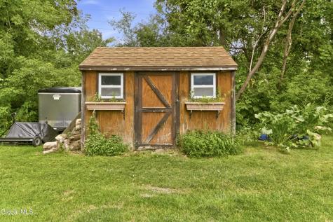 35 Halcyon Street Scotia NY 12302