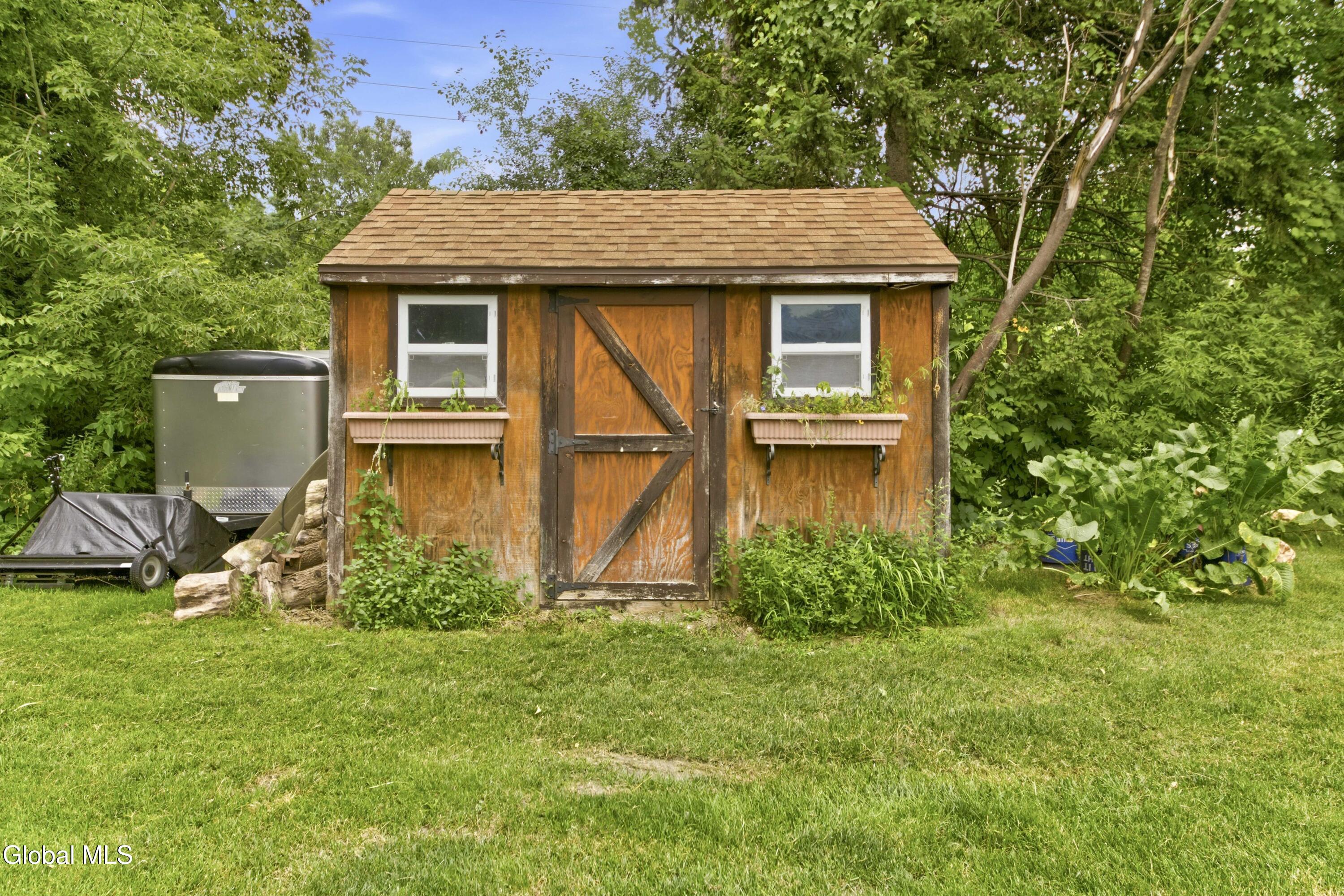 35 Halcyon Street Scotia NY 12302