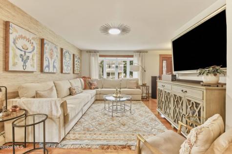 35 Halcyon Street Scotia NY 12302