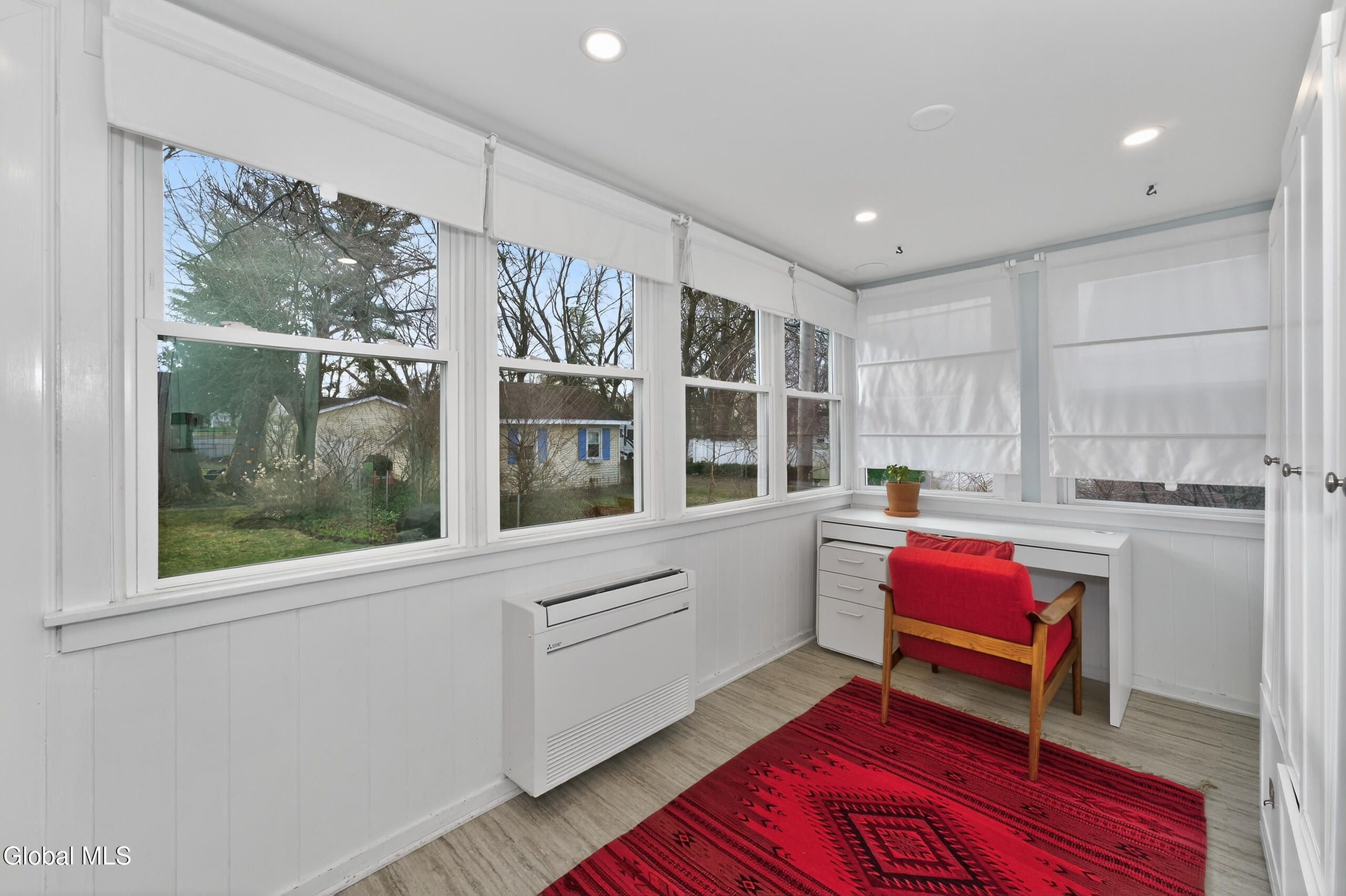 1076 Regent Street Schenectady NY 12309