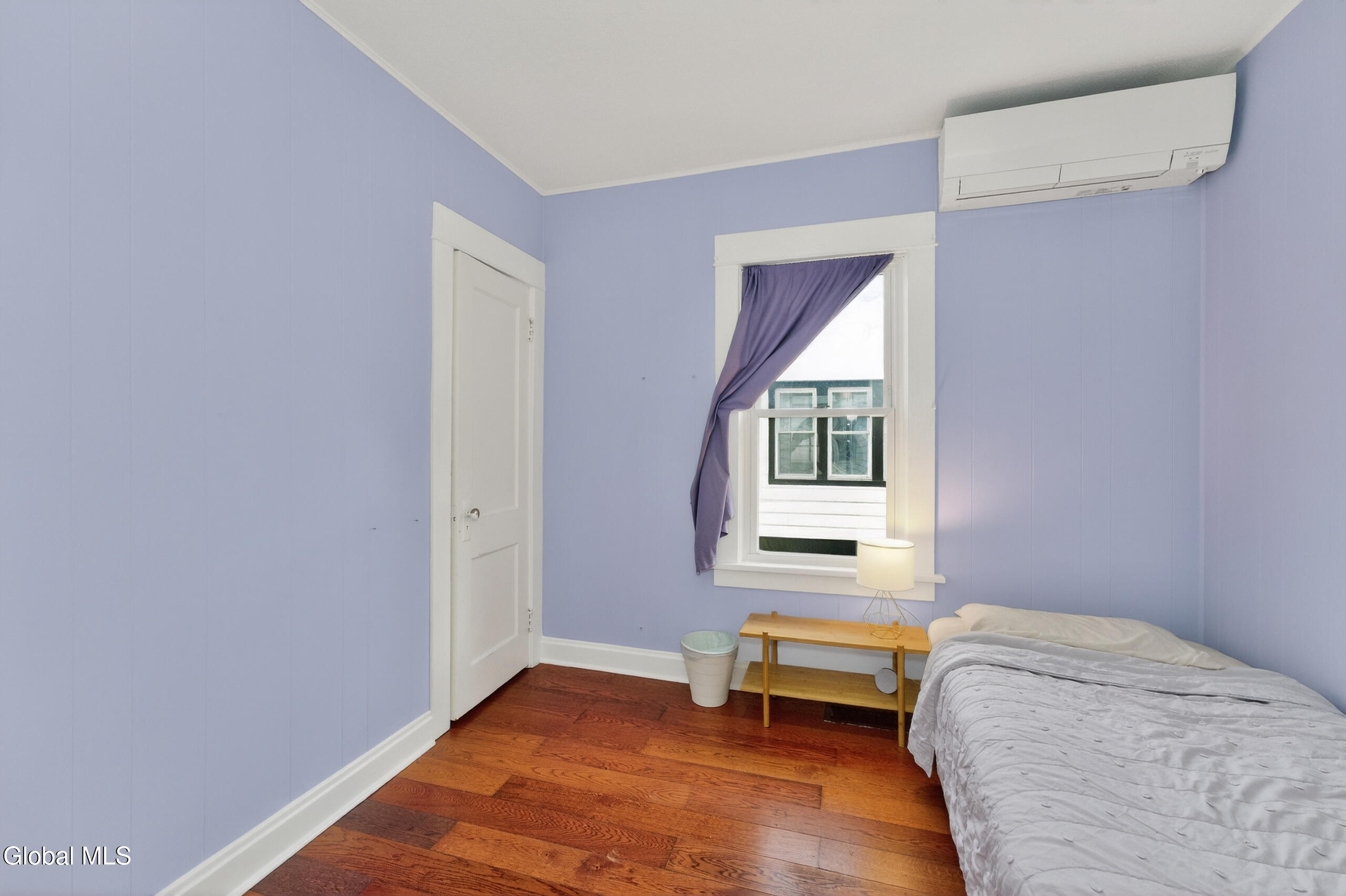 1076 Regent Street Schenectady NY 12309