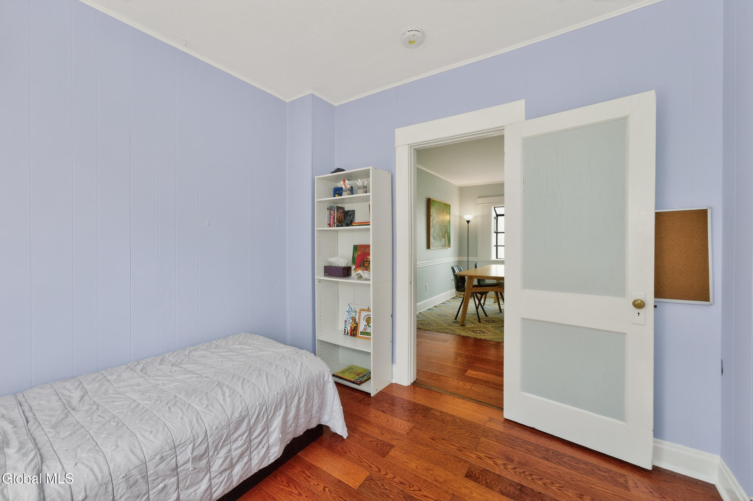 1076 Regent Street Schenectady NY 12309