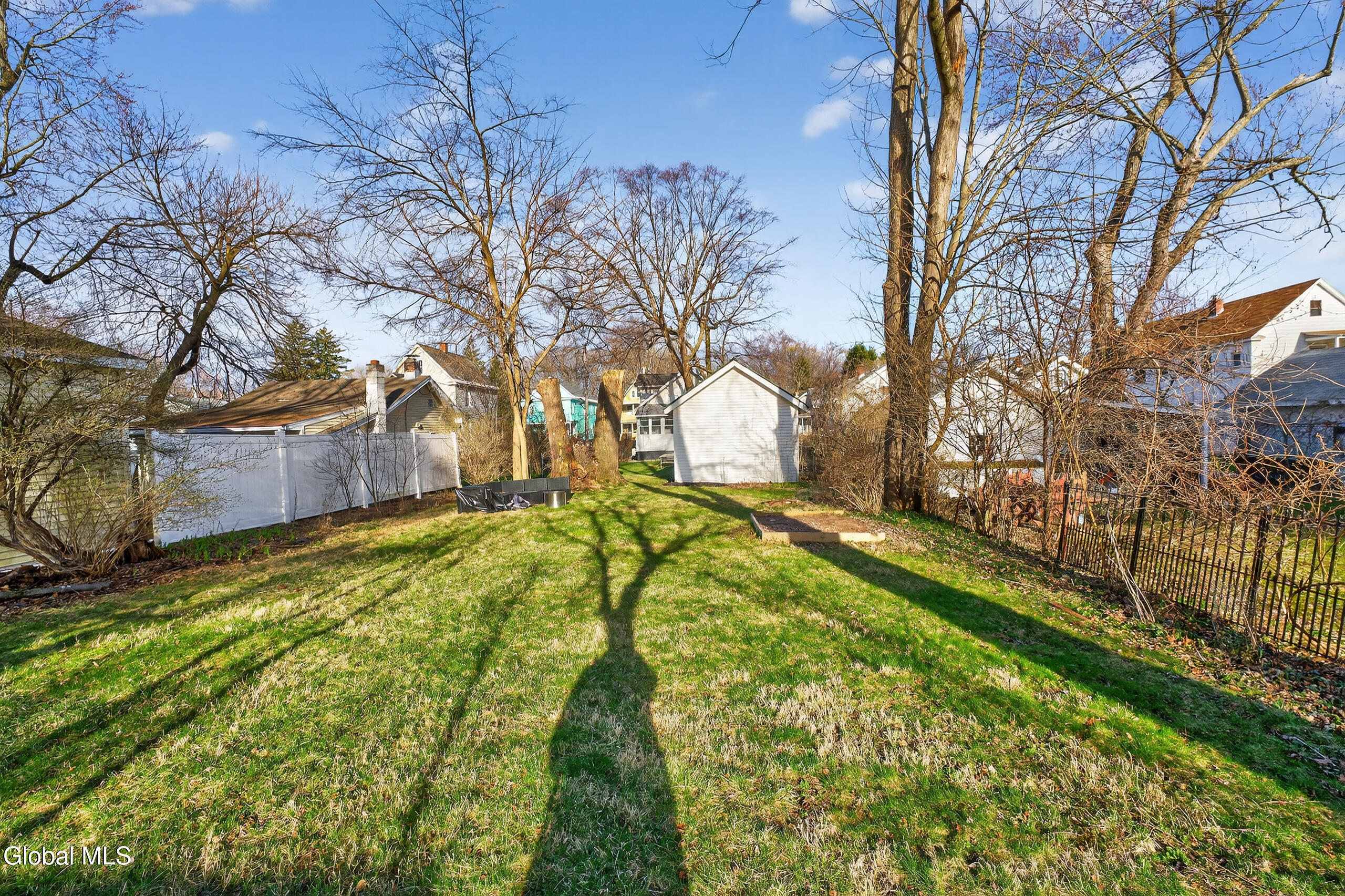 1076 Regent Street Schenectady NY 12309