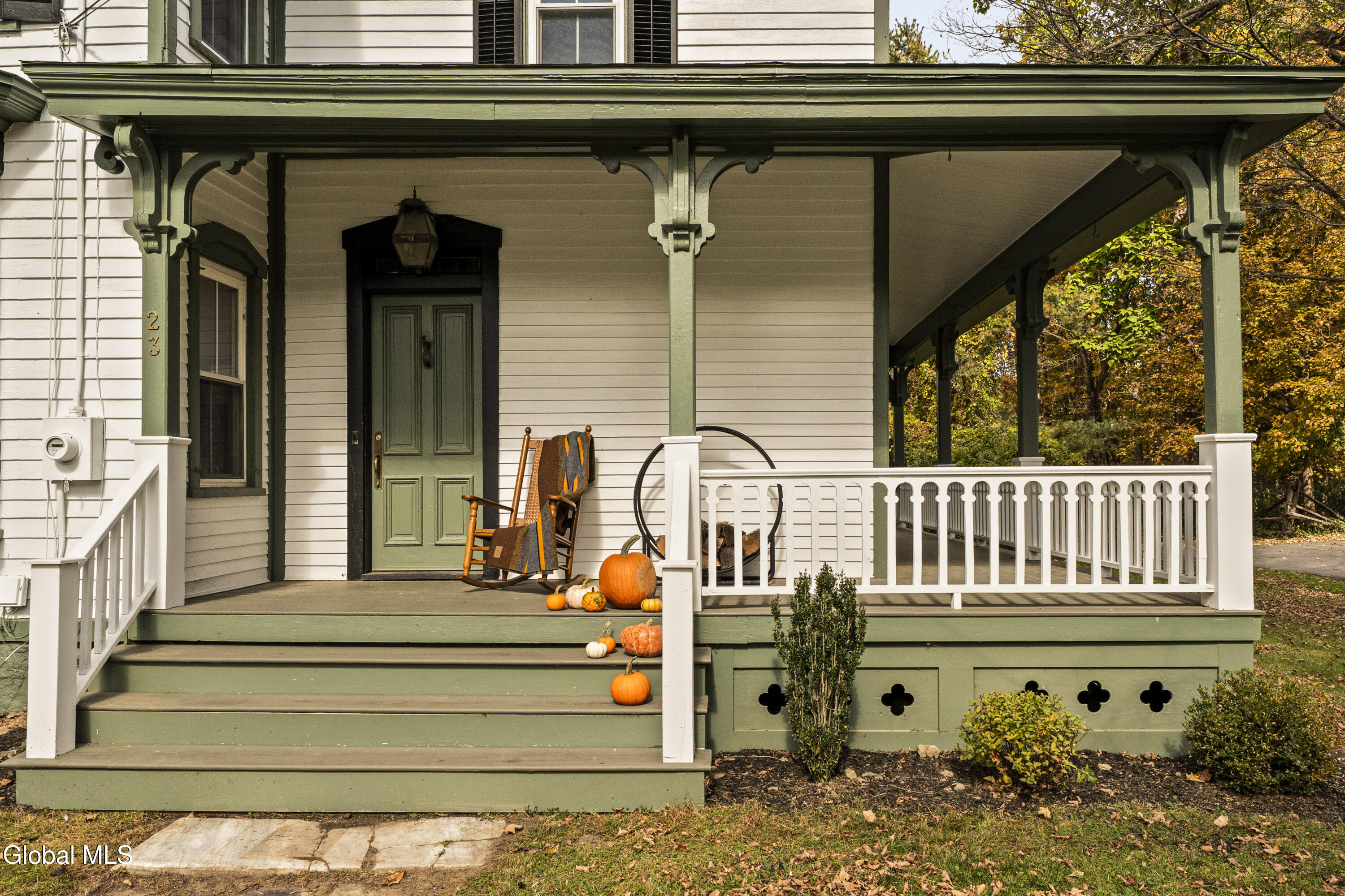 23 Frog Alley Old Chatham NY 12136