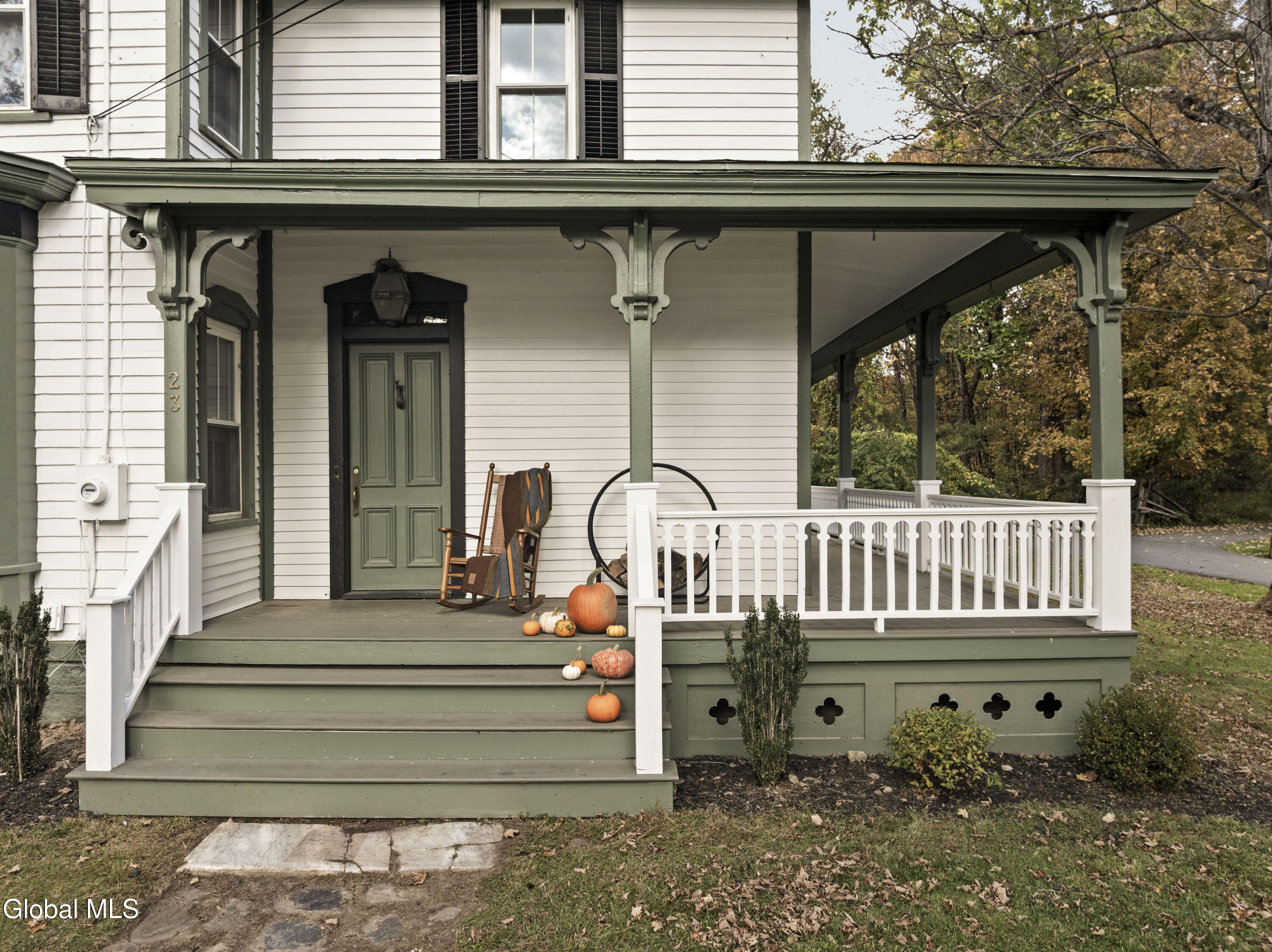 23 Frog Alley Old Chatham NY 12136