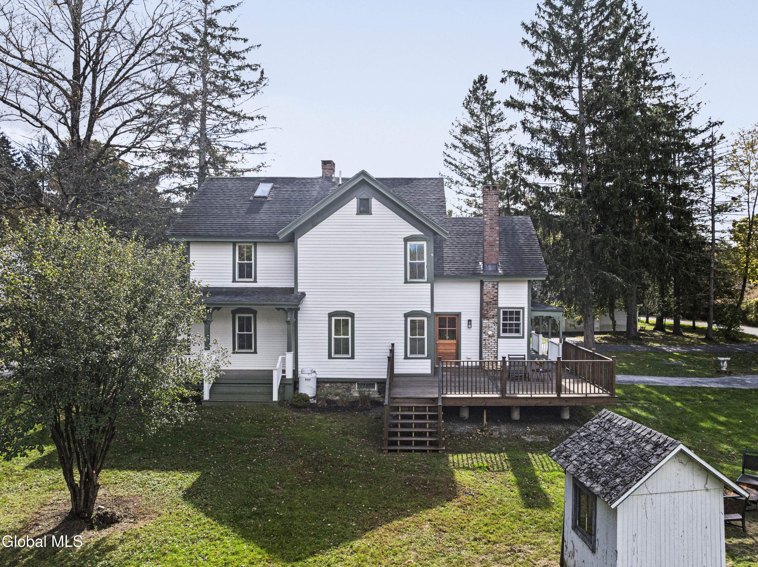 23 Frog Alley Old Chatham NY 12136