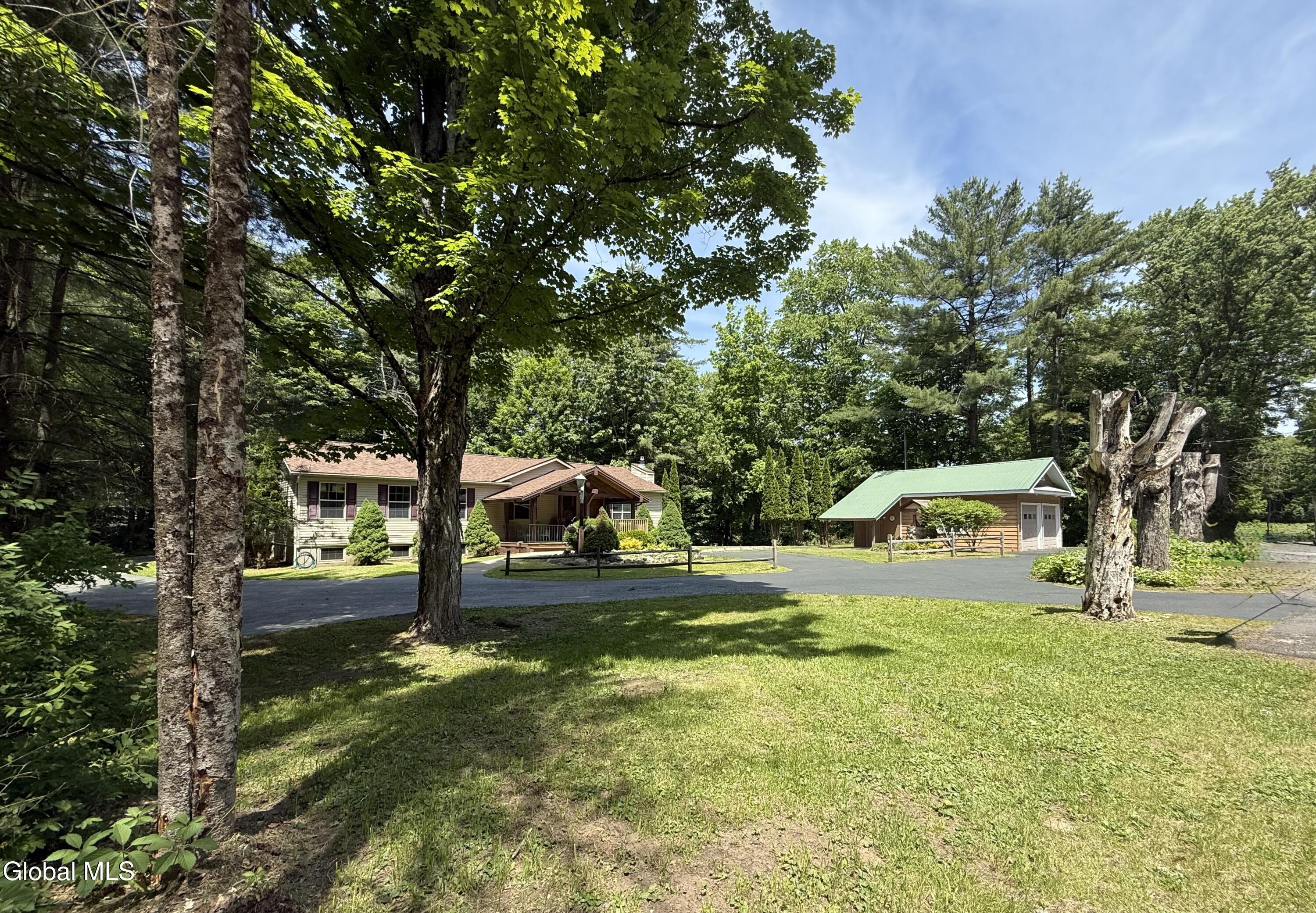 371 Lakeview Road Broadalbin NY 12025