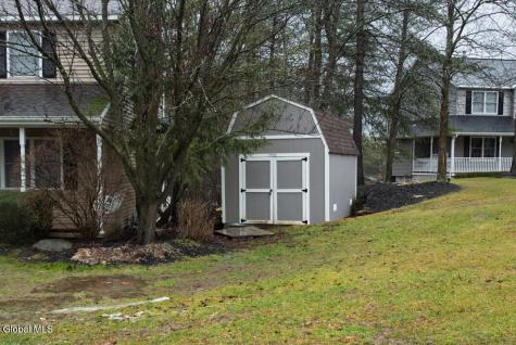 13 Indian Maiden Pass Altamont NY 12009