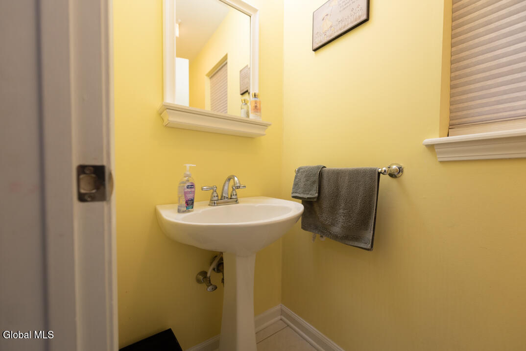 13 Indian Maiden Pass Altamont NY 12009