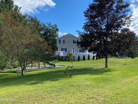 13 Indian Maiden Pass Altamont NY 12009