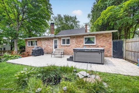 24 Edmel Road Glenville NY 12302