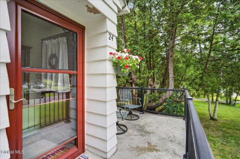 24 Edmel Road Glenville NY 12302