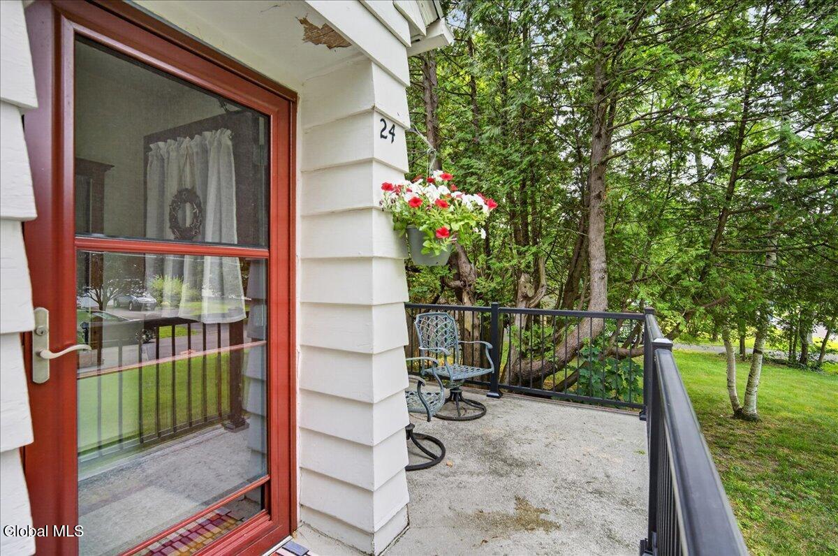 24 Edmel Road Glenville NY 12302