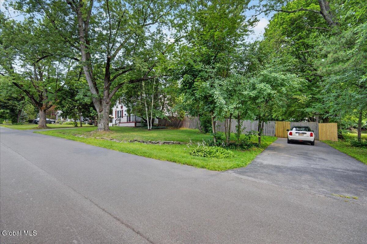 24 Edmel Road Glenville NY 12302