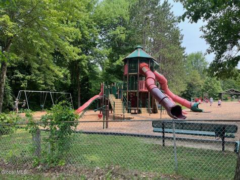 24 Edmel Road Glenville NY 12302