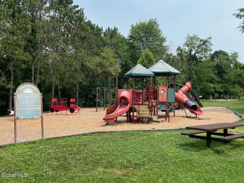 24 Edmel Road Glenville NY 12302