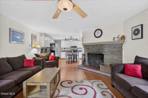 24 Edmel Road Glenville NY 12302