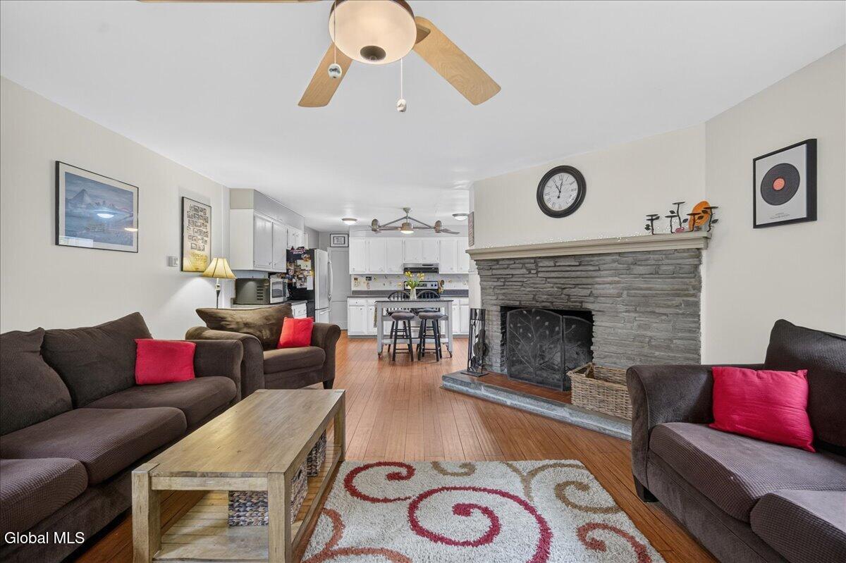 24 Edmel Road Glenville NY 12302