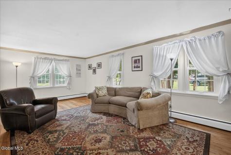 24 Edmel Road Glenville NY 12302